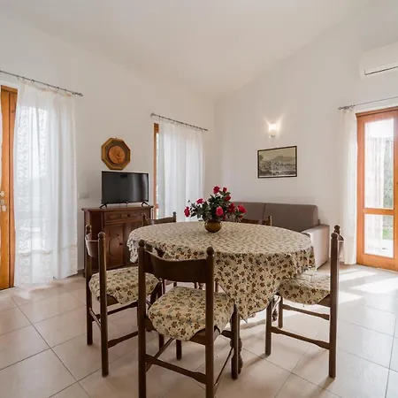 Casa Francesca A Rio - Goelba 度假居